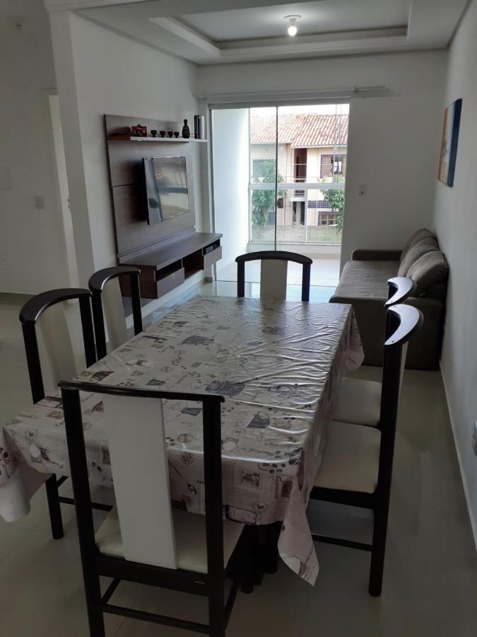Belo E Amplo Apartamento, Area Central Da Praia Dos Ingleses フロリアノポリス エクステリア 写真