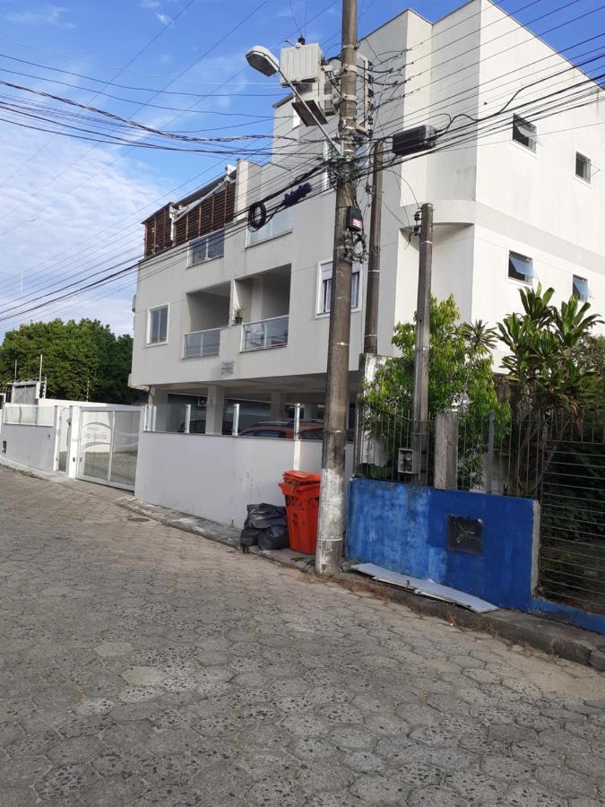Belo E Amplo Apartamento, Area Central Da Praia Dos Ingleses フロリアノポリス エクステリア 写真